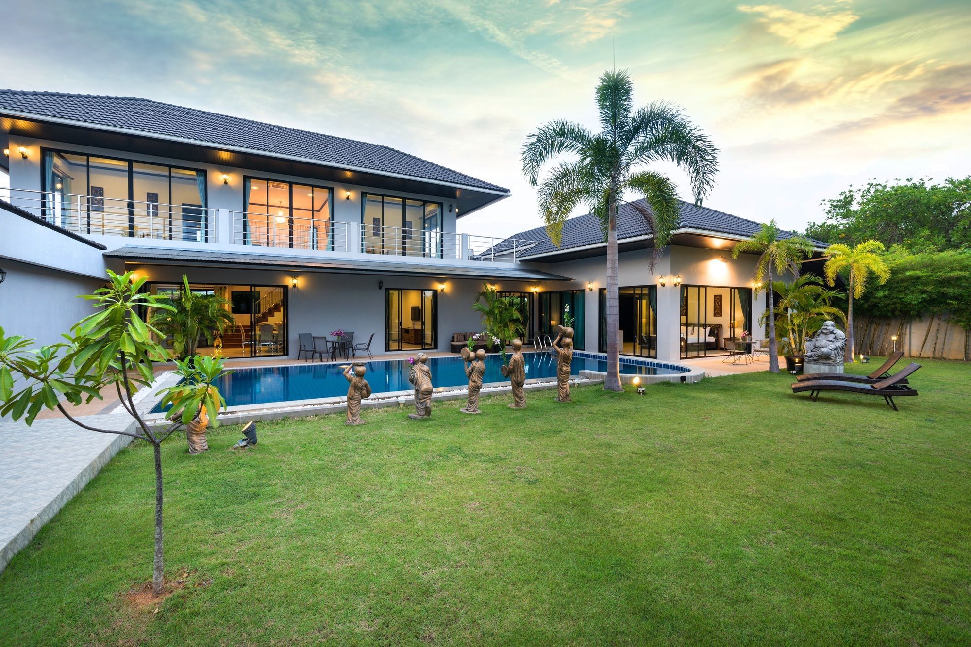 Grand Villa Luxury Beyond Phuket Exterior photo